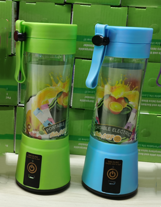 Portable Blender With USB Rechargeable Portable Electric Mini Juicer